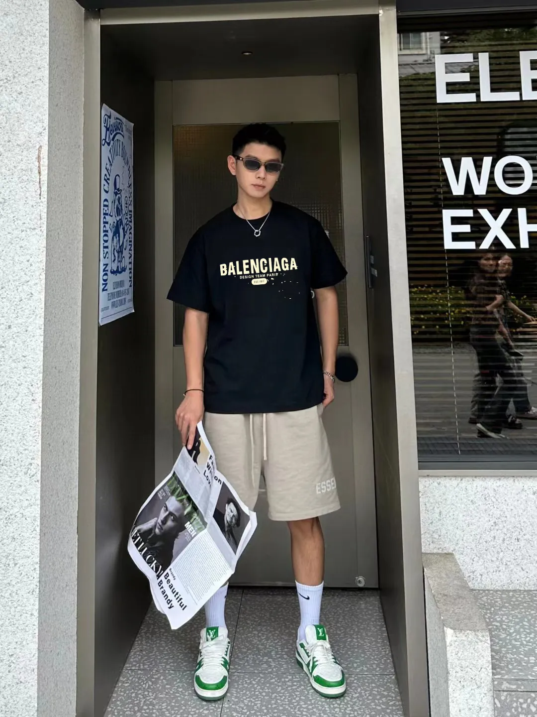 P80✨🔥 BALENCIAGA Paris lettering printed short-sleeved T-shirt, custom-woven and dyed 280g combed cotton heavyweight fabric, zero color difference in thread, perfect details, different from the current version on the market, welcome to compare, Same Style for men and women, must-sell in the picture above Color: White Black Size: 1 2 3 4